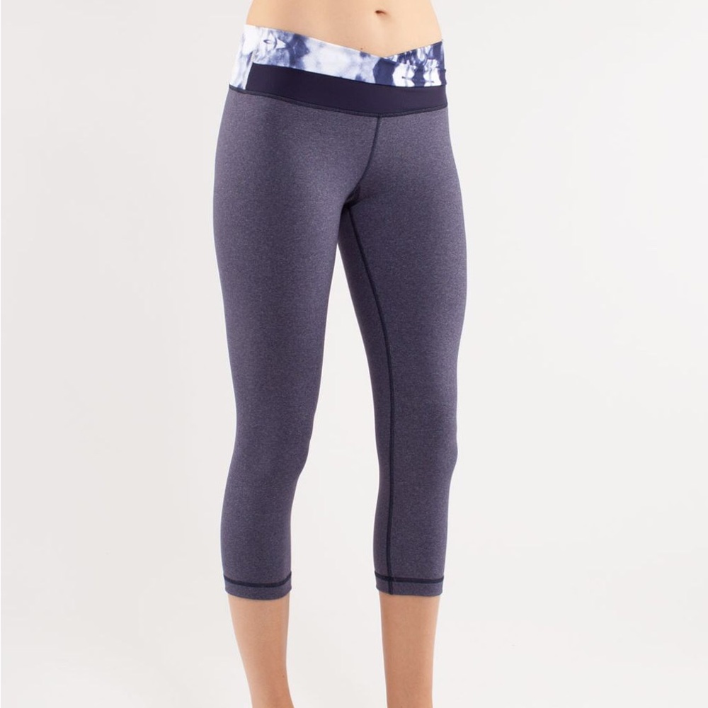 Lululemon Astro Wunder Under Crops Heathered Deep Indigo / Ink Blot White